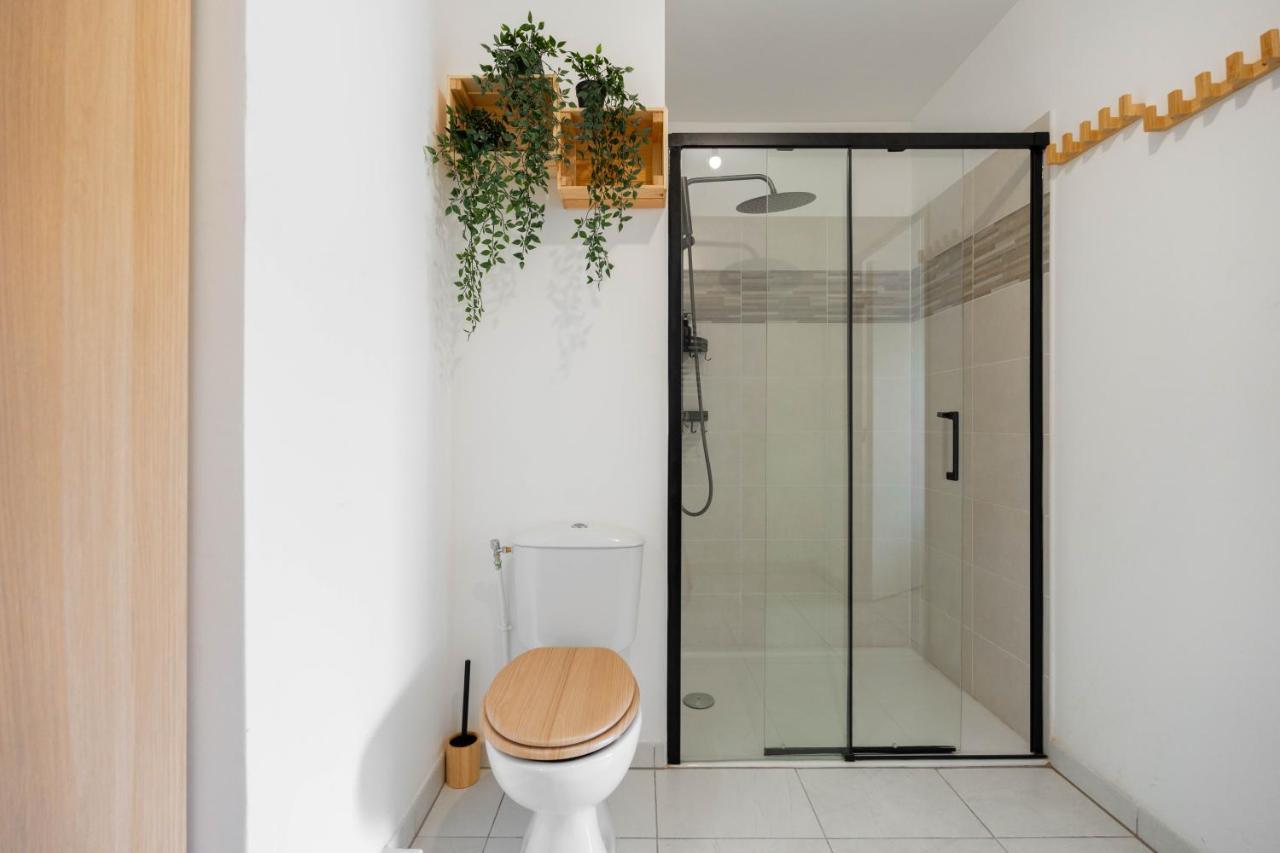 T2 Entre La Et Le Velodrome-terrasse / Parking Apartment