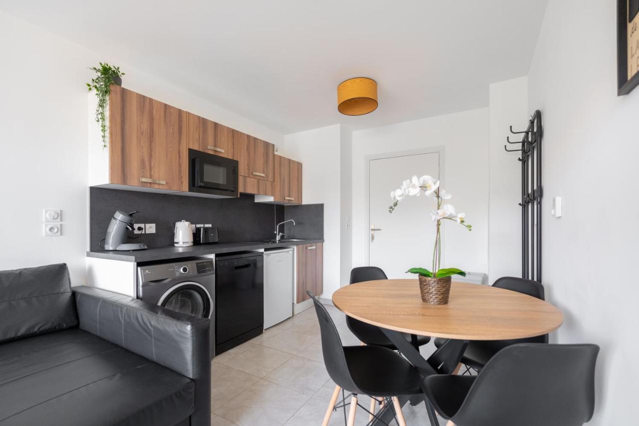 T2 Entre La Et Le Velodrome-terrasse / Parking Apartment Marseilles